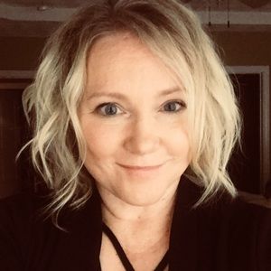 Meet your Posher, Annette